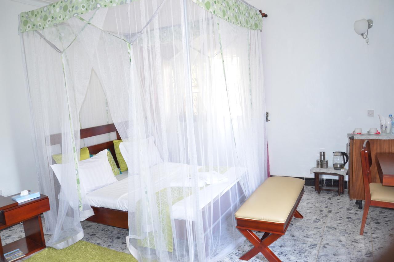 Fort Portal Sheevy"S Bed N Breakfast المظهر الخارجي الصورة